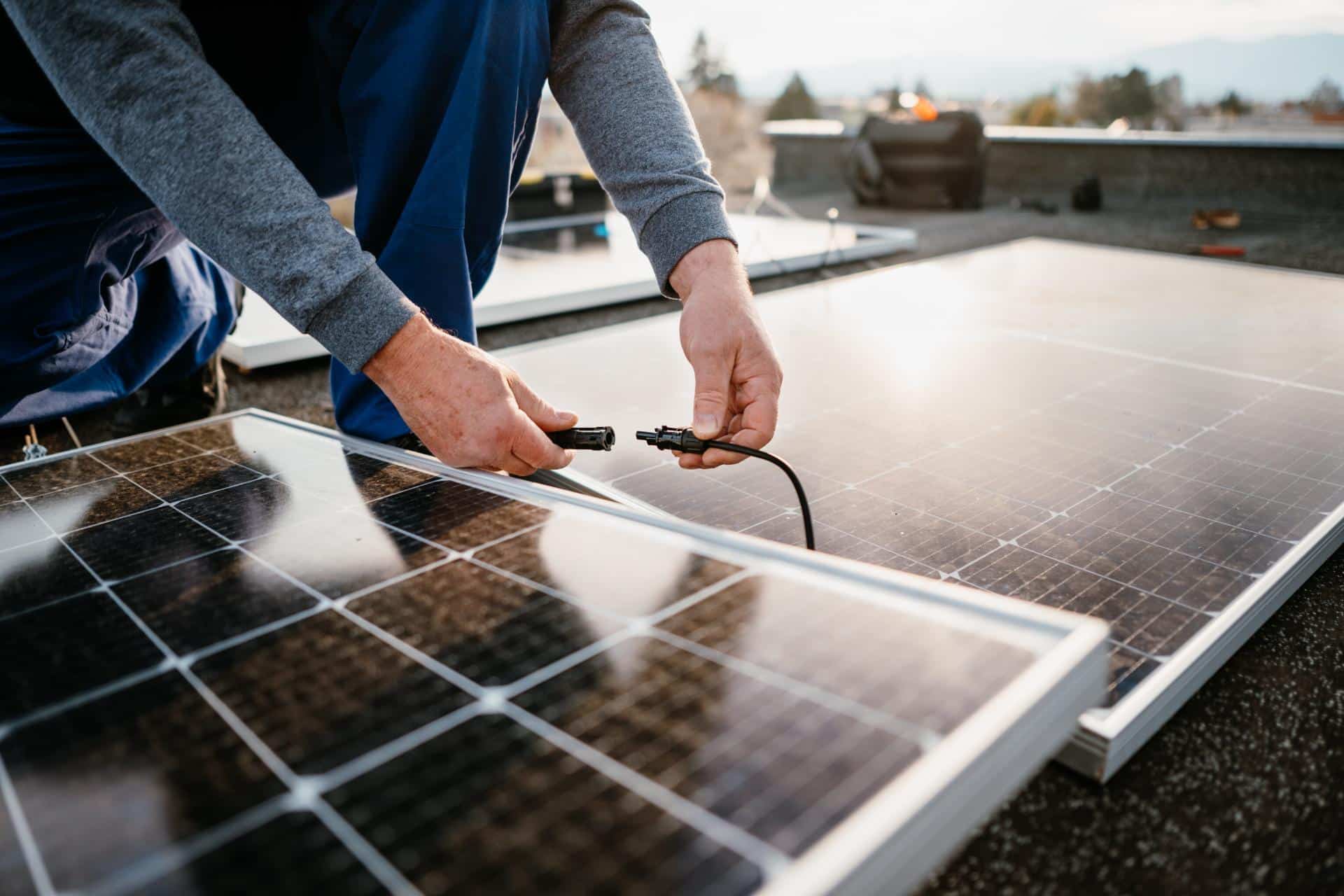Step-by-Step Guide to Eco-Friendly Solar Panel Cleaning